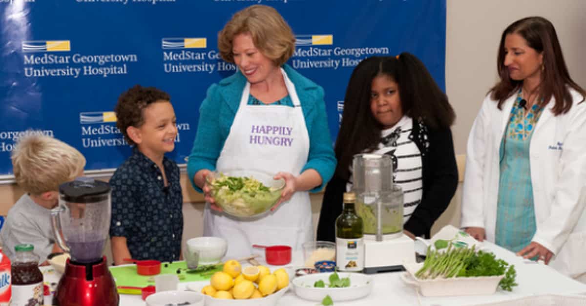 Kids with cancer cook with Food As Medicine